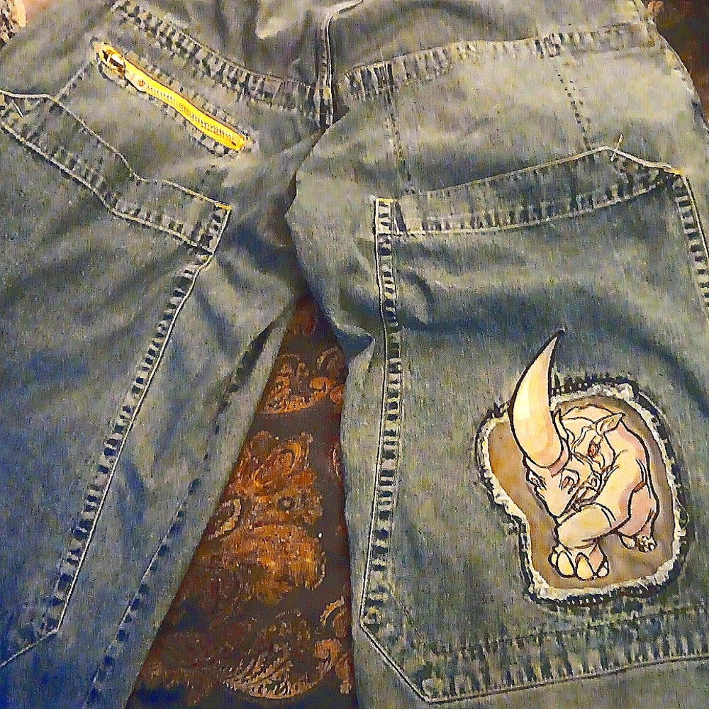 JNCO'S [EXTREMELY RARE! ENDANGERED SPECIES**                   WHITE RHINOS!!!!!